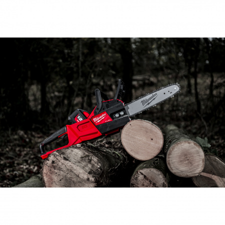 Аккумуляторная цепная пила M18 FCHSC-122 [FORGE™]